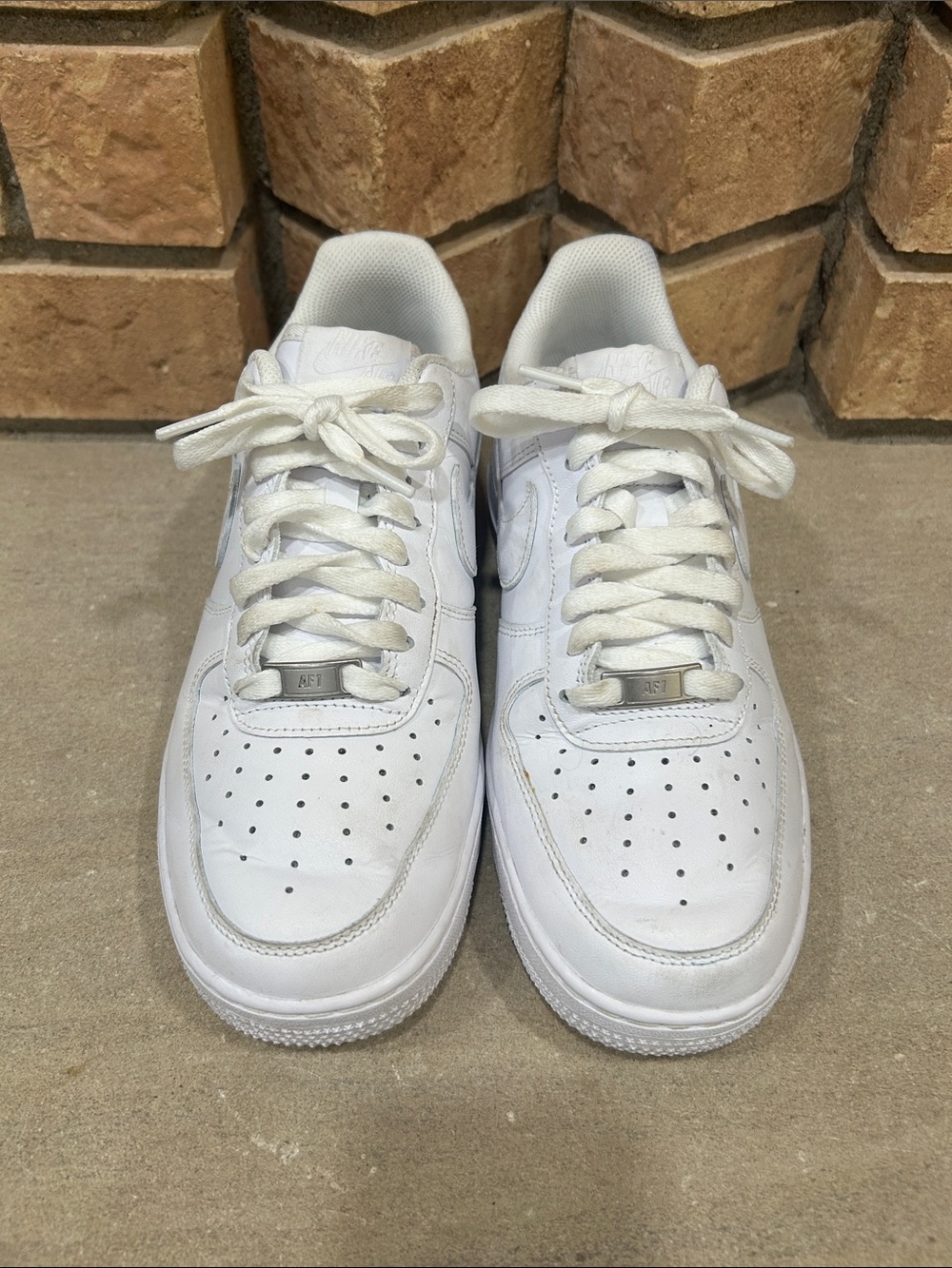 Nike Air Force 1 Low Top White Leather Sneakers Men’s Size 8.5 Women’s Size 10 - Picture 2 of 6